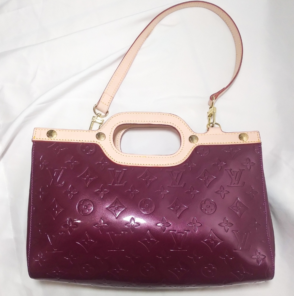 Louis Vuitton Burgundy Patent Leather Shoulder Bag